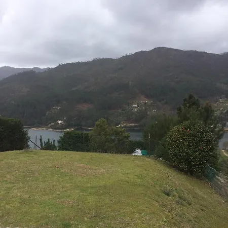 Vale De Azereiros Apartamento Gerês