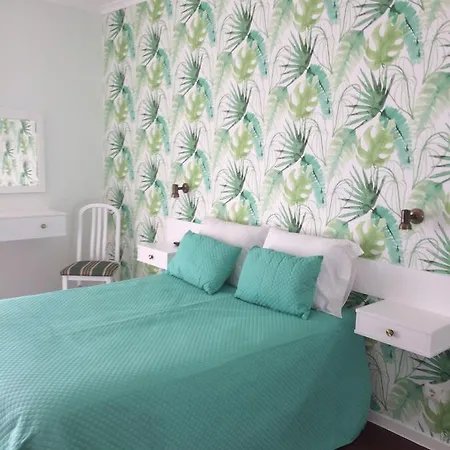 Apartamento Vale De Azereiros