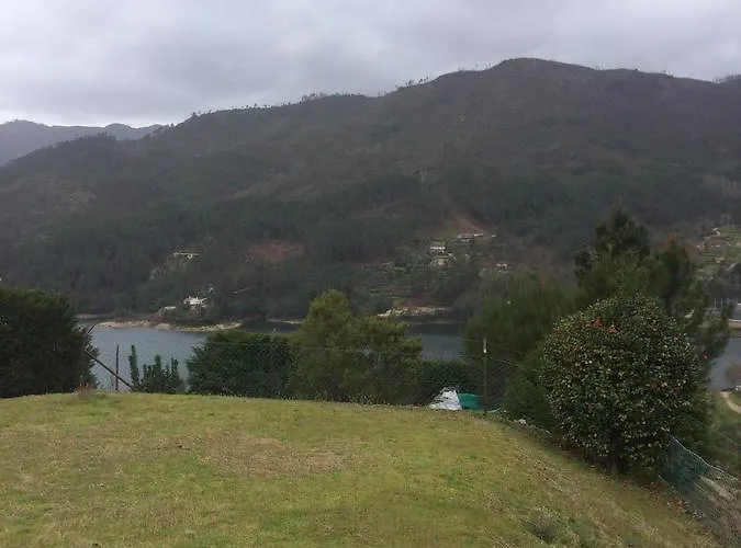 Vale De Azereiros - No Apartamento Gerês