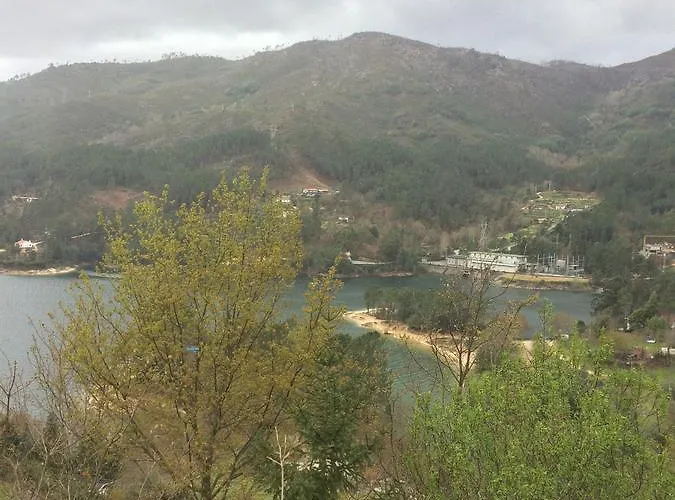 Vale De Azereiros - No